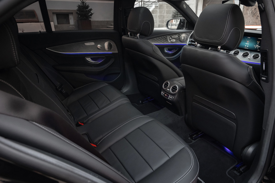 Аренда Mercedes E350 4matic в Москве