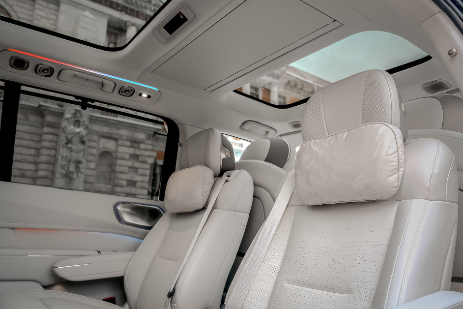 Аренда Lynk & Co 900 Spa Evo в Санкт-Петербурге