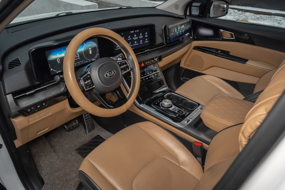 Аренда KIA Carnival в Москве