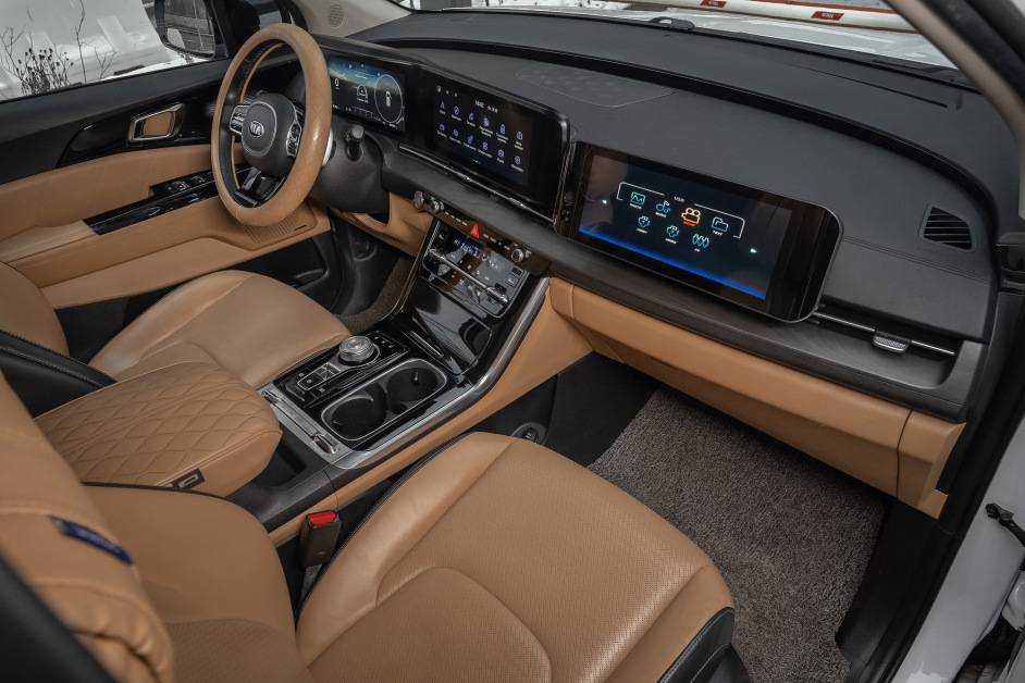 Аренда KIA Carnival в Москве