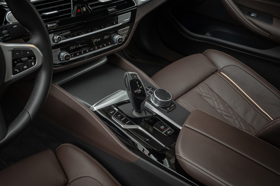 Аренда BMW 523d xDrive в Москве