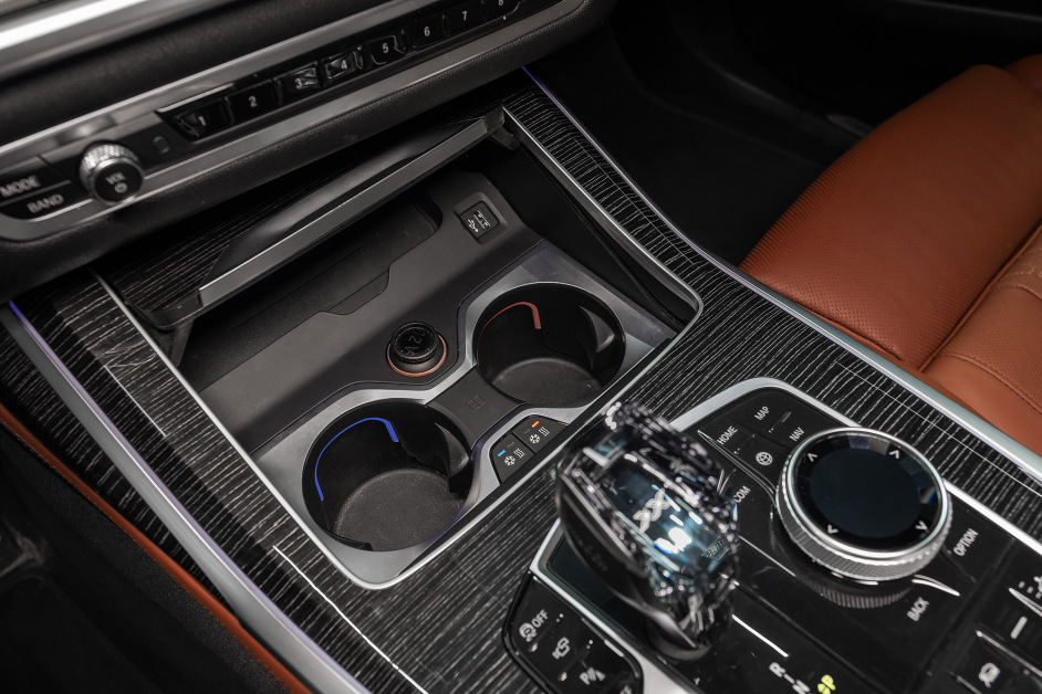 Аренда BMW X7 40i xDrive в Санкт-Петербурге