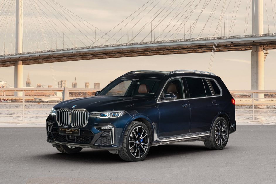 Аренда BMW X7 40i xDrive в Санкт-Петербурге