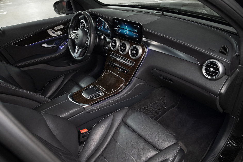 Аренда Mercedes GLC 300 4matic в Санкт-Петербурге