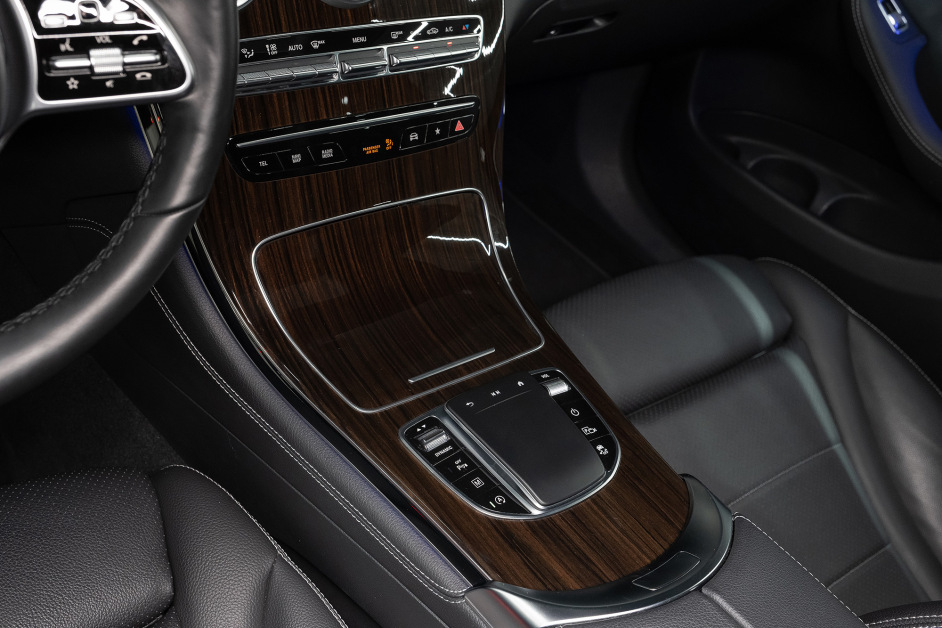 Аренда Mercedes GLC 300 4matic в Санкт-Петербурге