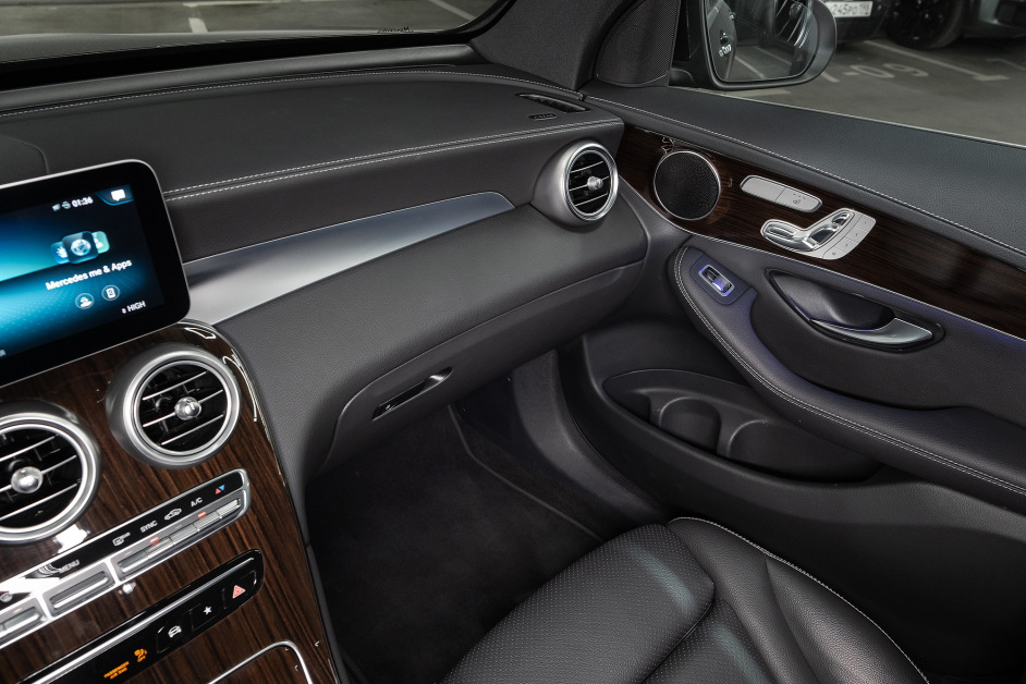 Аренда Mercedes GLC 300 4matic в Санкт-Петербурге