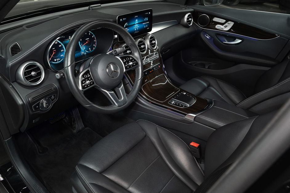 Аренда Mercedes GLC 300 4matic в Санкт-Петербурге