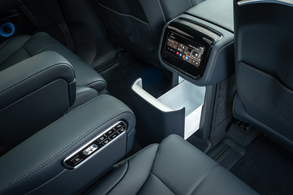 Аренда Zeekr 9x Max в Москве