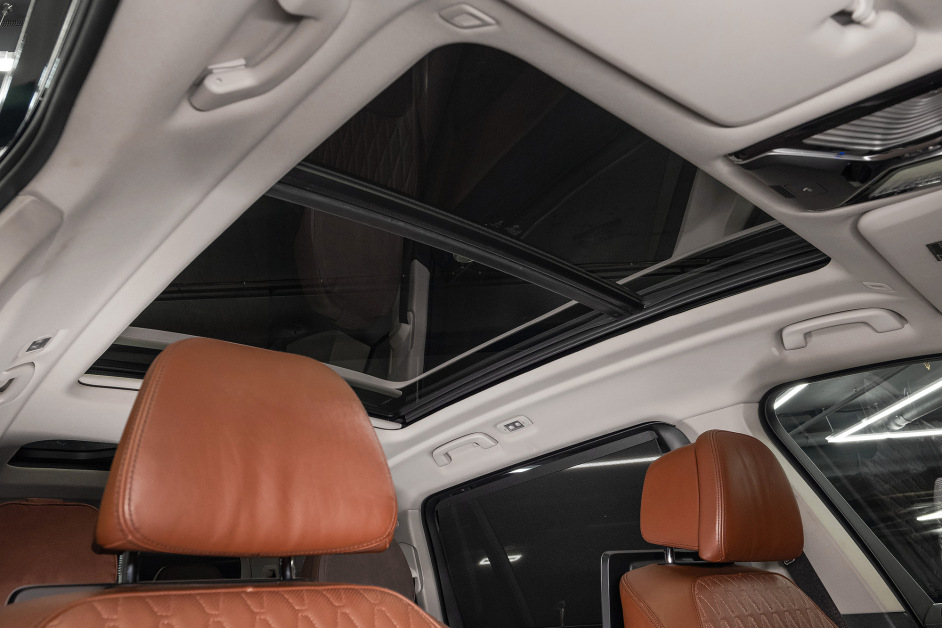 Аренда BMW X7 30d в Санкт-Петербурге