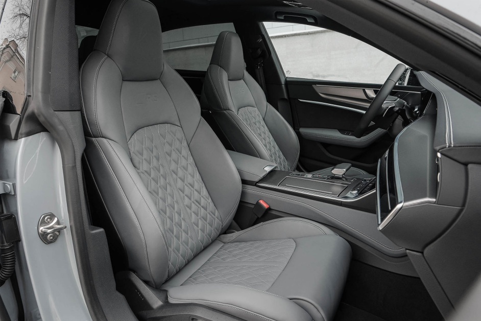 Аренда Audi A7L 45 TFSI Quattro S-Line RS Edition в Москве