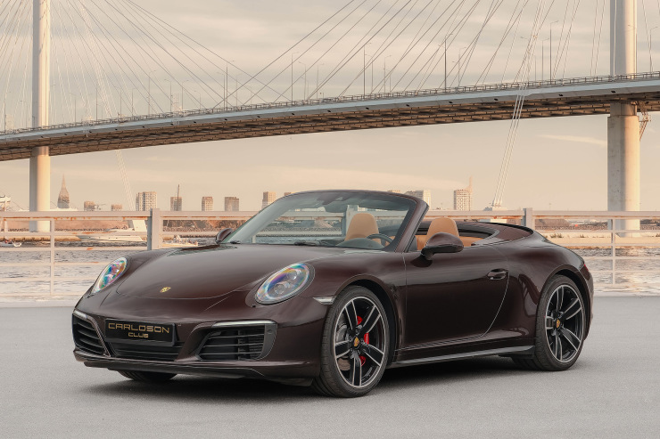 Аренда Porsche 911 Carrera 4S Cabriolet в Санкт-Петербурге