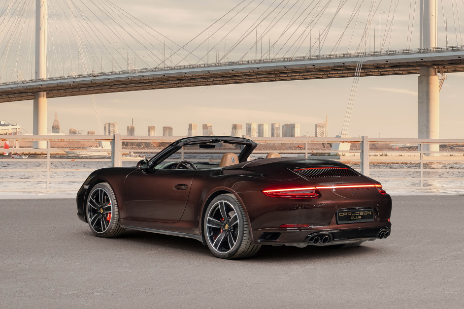 Аренда Porsche  в Санкт-Петербурге