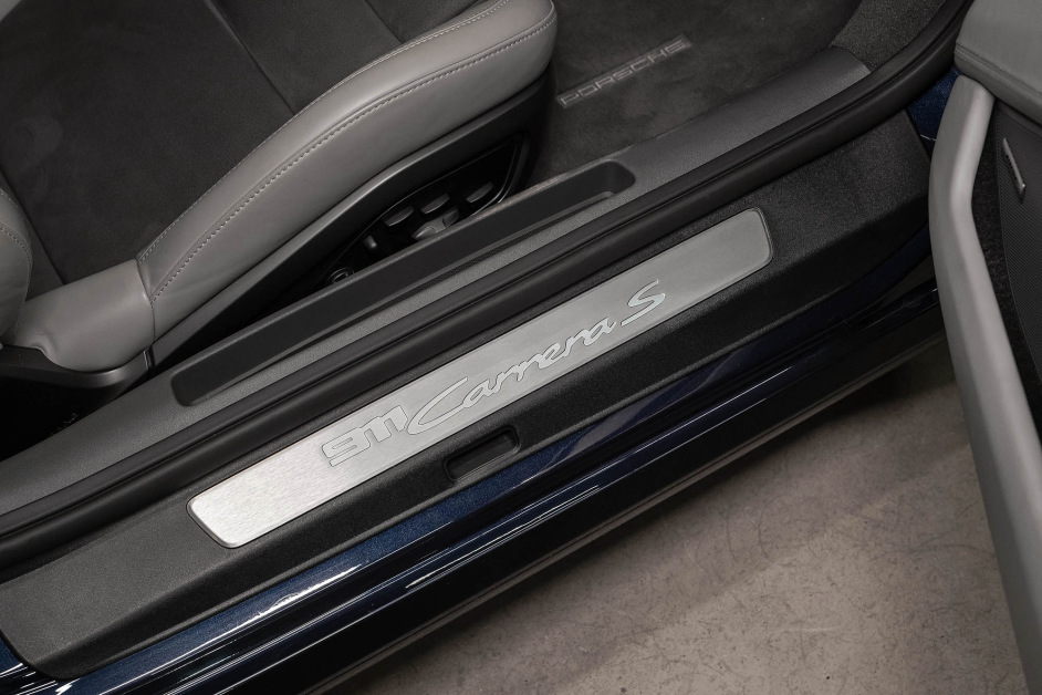 Аренда Porsche 911 Carrera S в Санкт-Петербурге