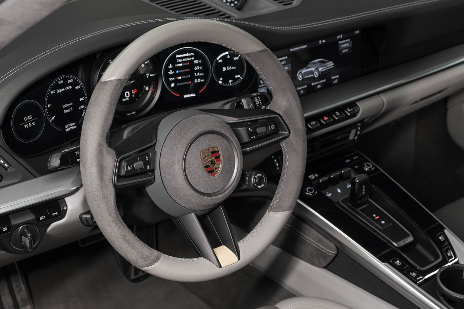 Аренда Porsche 911 Carrera S в Санкт-Петербурге