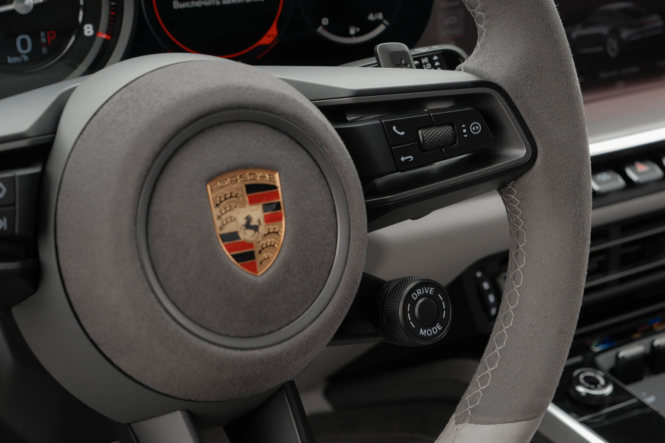 Аренда Porsche 911 Carrera S в Санкт-Петербурге