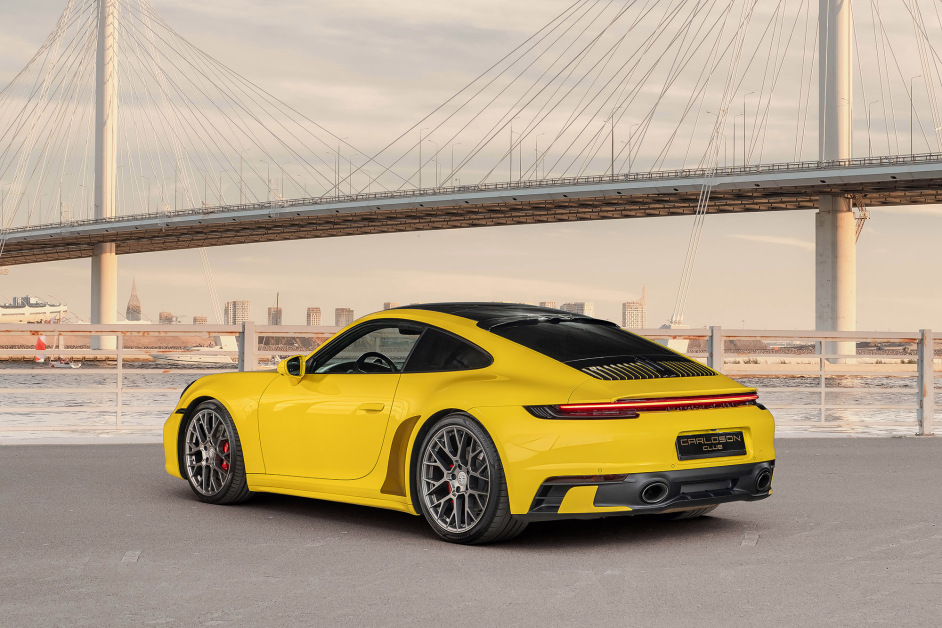 Аренда Porsche 911 Carrera 4S в Санкт-Петербурге