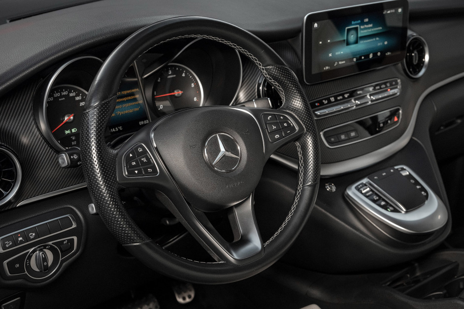 Аренда Mercedes V300d VIP в Москве