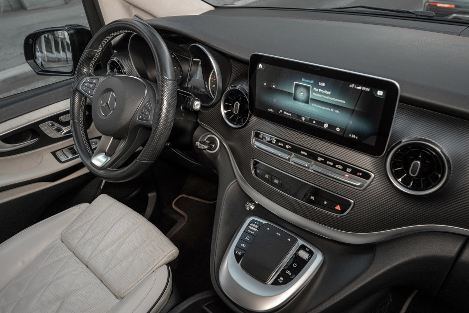 Аренда Mercedes V300d VIP в Москве