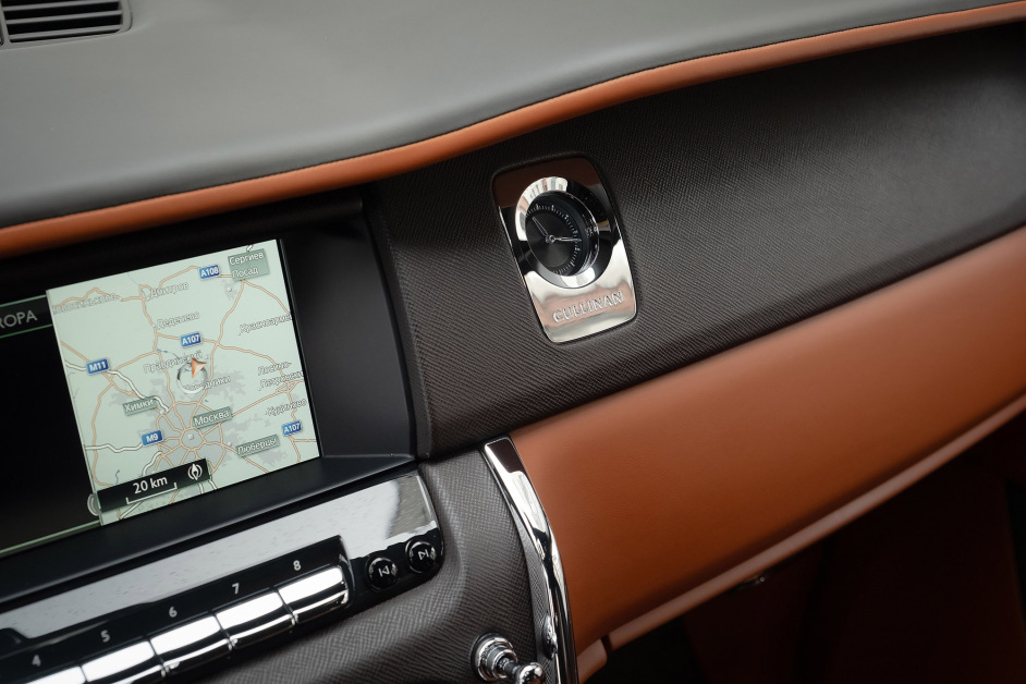 Аренда Rolls Royce Cullinan в Москве