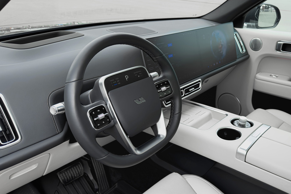 Аренда Lixiang L7 Ultra в Санкт-Петербурге