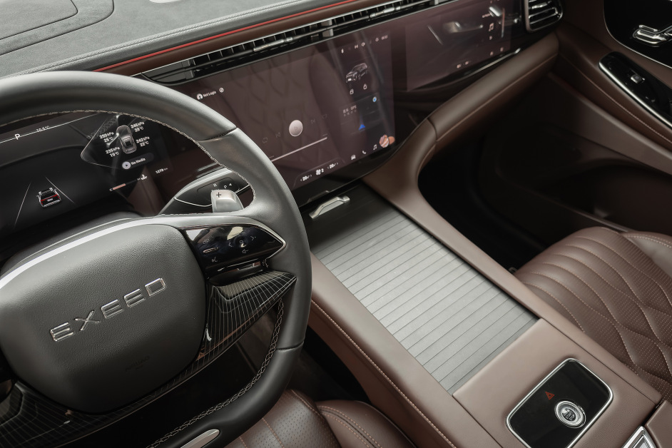 Аренда Exeed VX в Санкт-Петербурге