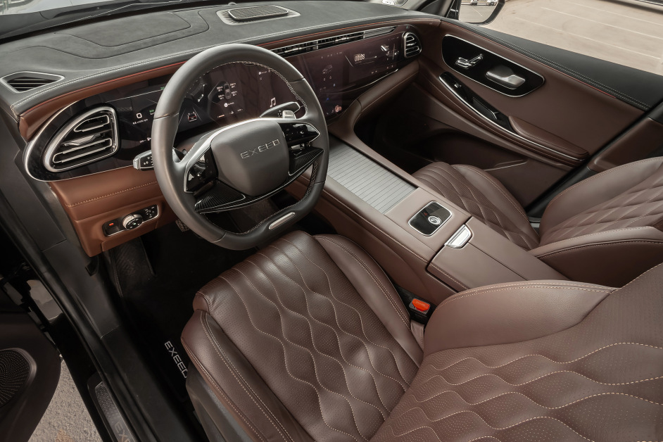 Аренда Exeed VX в Санкт-Петербурге