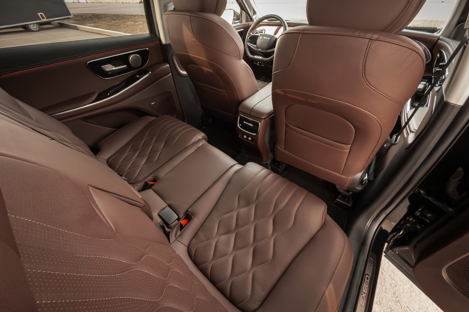 Аренда Exeed VX в Санкт-Петербурге