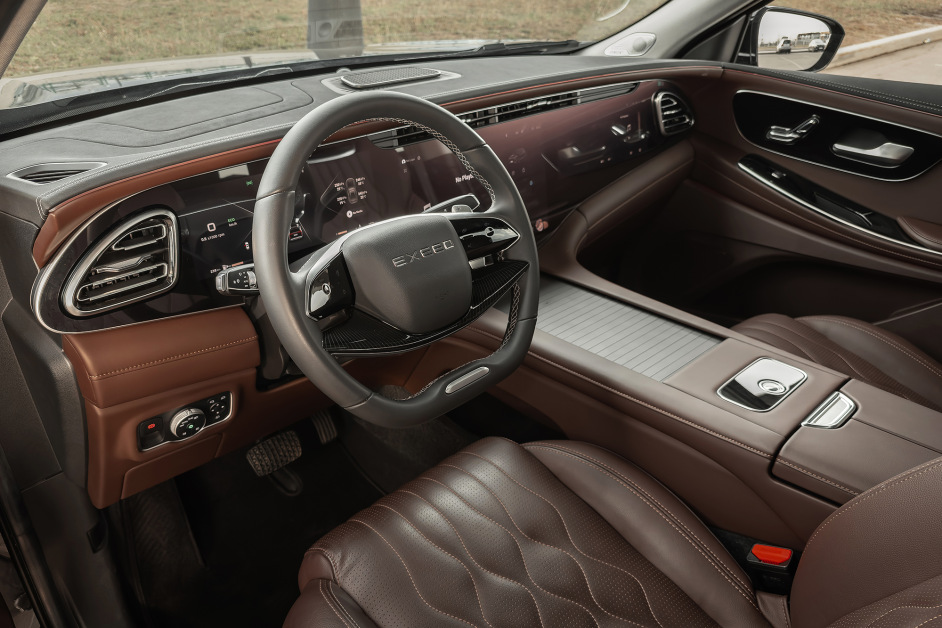 Аренда Exeed VX в Санкт-Петербурге