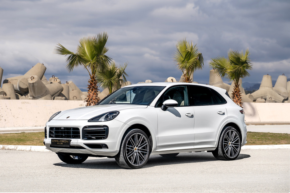 Аренда Porsche Cayenne в Сочи