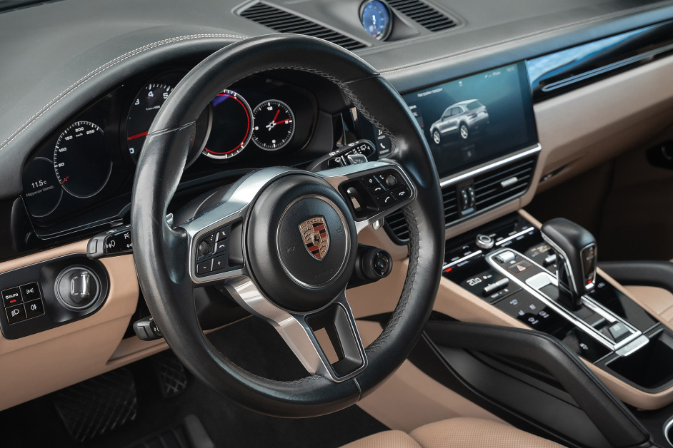 Аренда Porsche Cayenne в Сочи