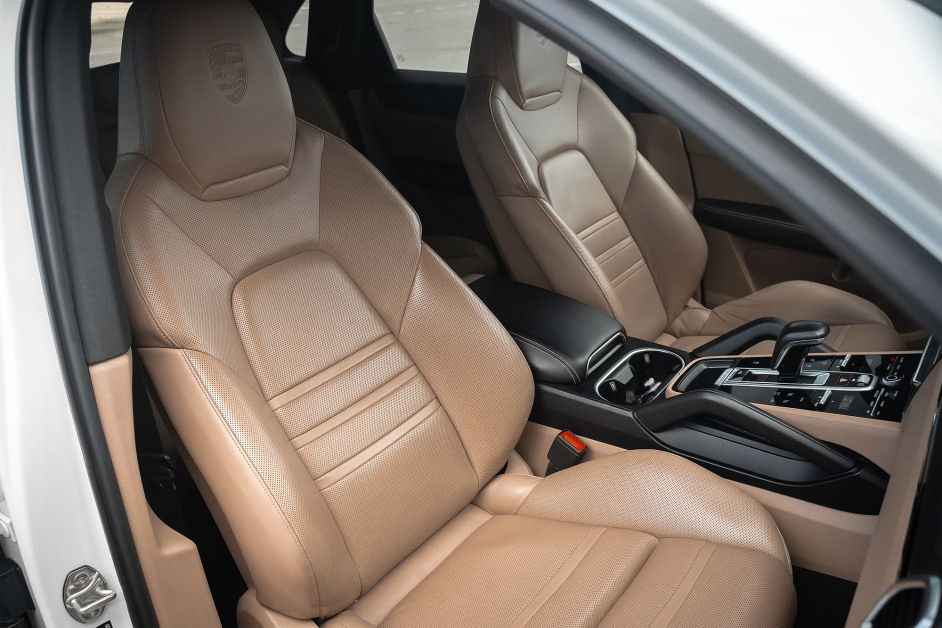 Аренда Porsche Cayenne в Сочи