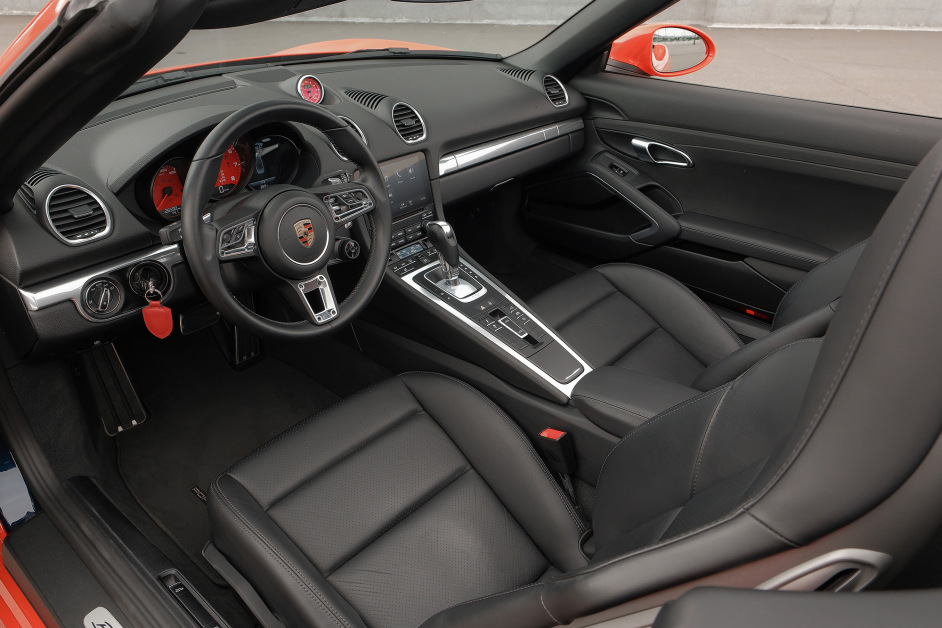 Аренда Porsche Boxster  718 GTS в Санкт-Петербурге