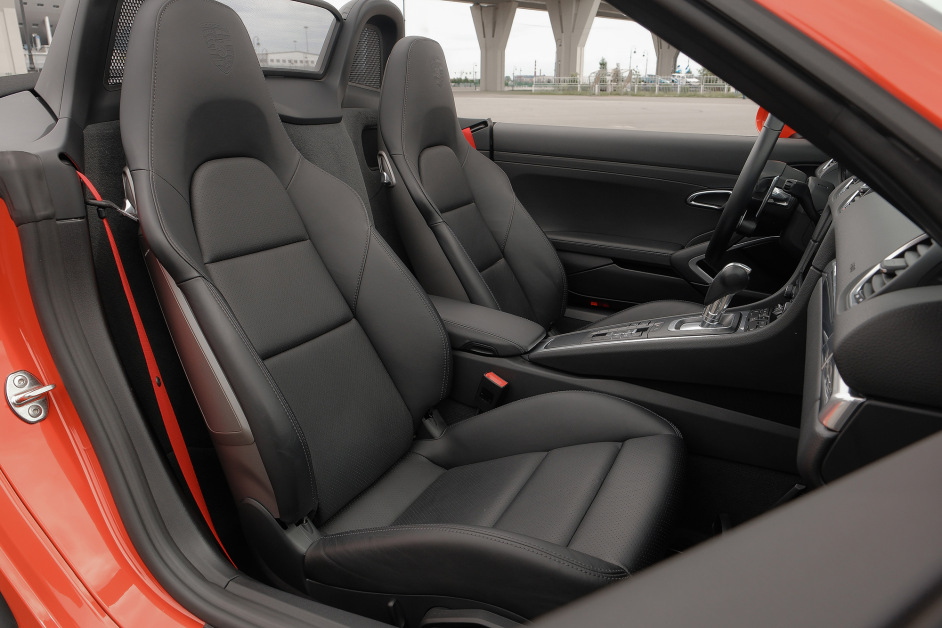 Аренда Porsche Boxster  718 GTS в Санкт-Петербурге