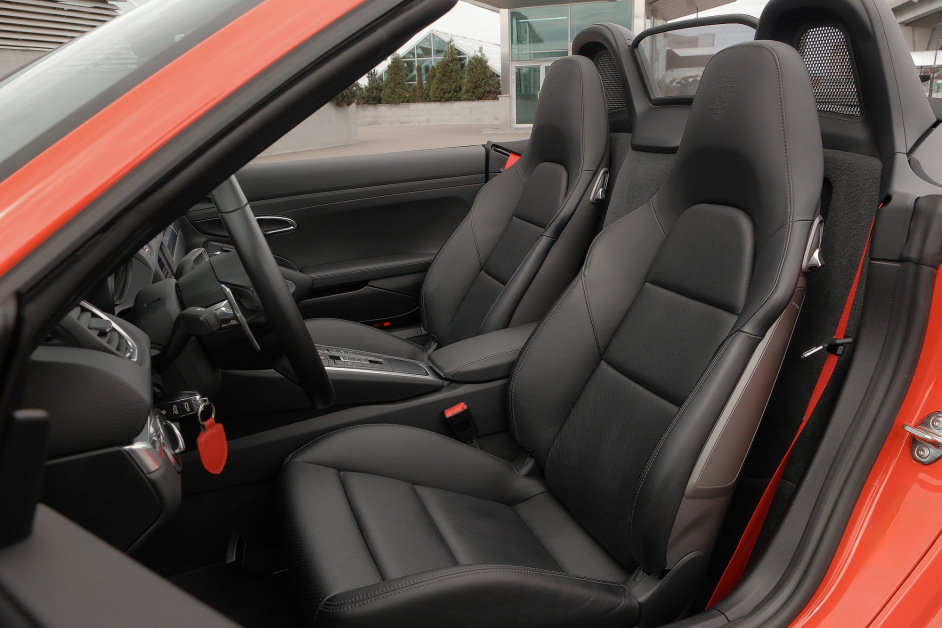 Аренда Porsche Boxster  718 GTS в Санкт-Петербурге