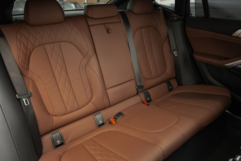 Аренда BMW X6 30d в Москве