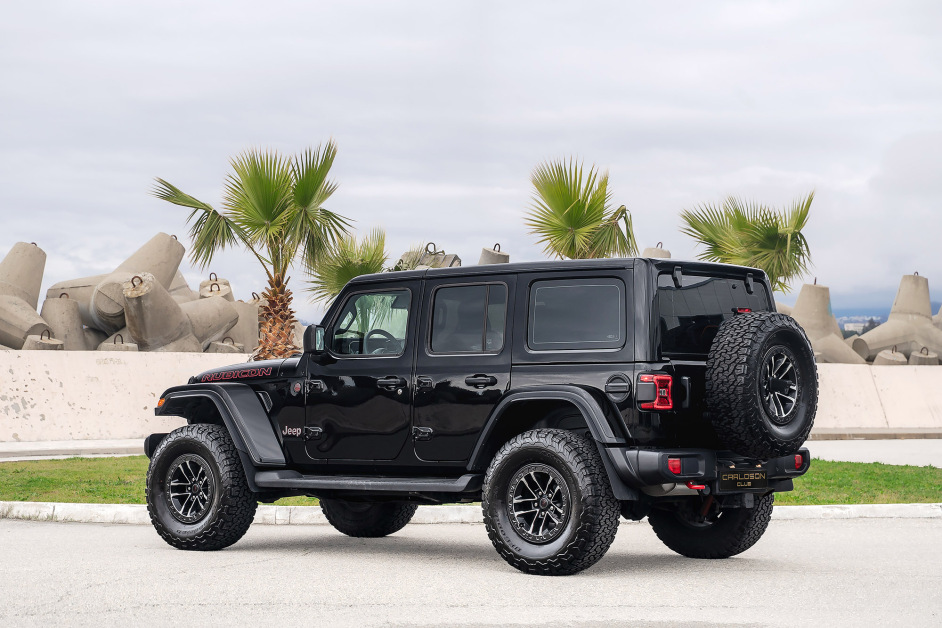 Аренда Jeep Wrangler Rubicon X в Сочи