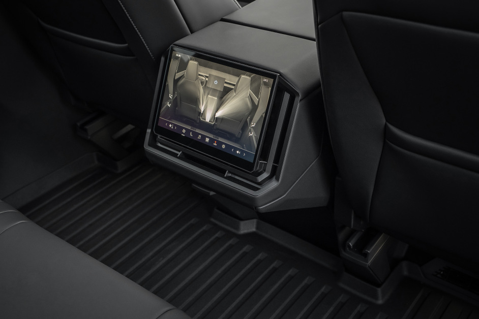 Аренда Tesla Cybertruck Foundation series в Москве