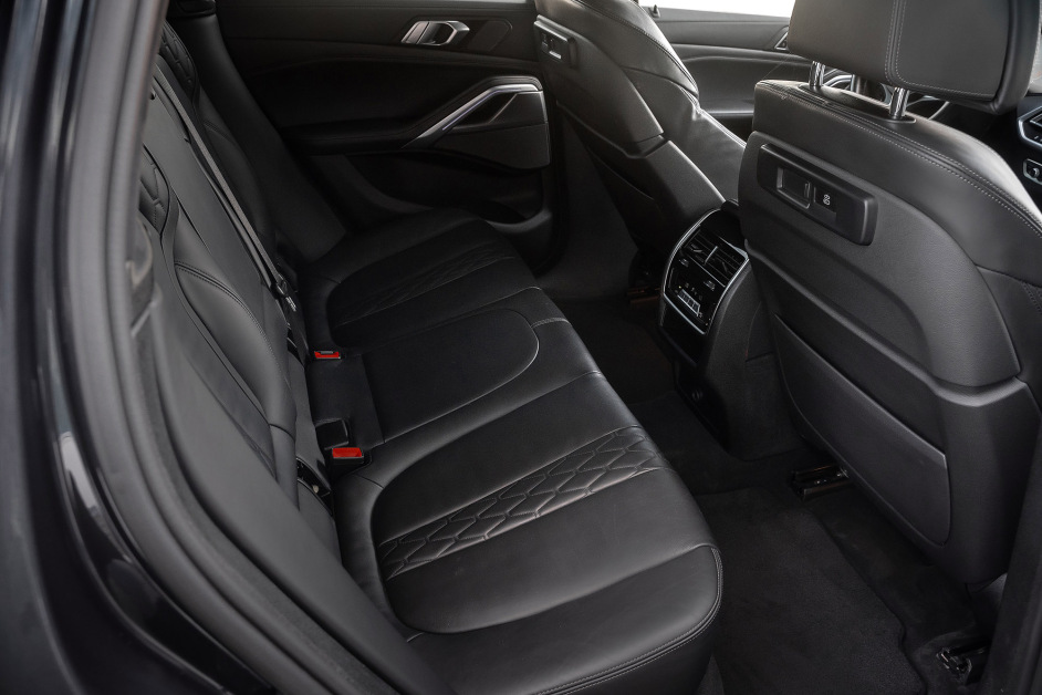 Аренда BMW X6 30d в Сочи