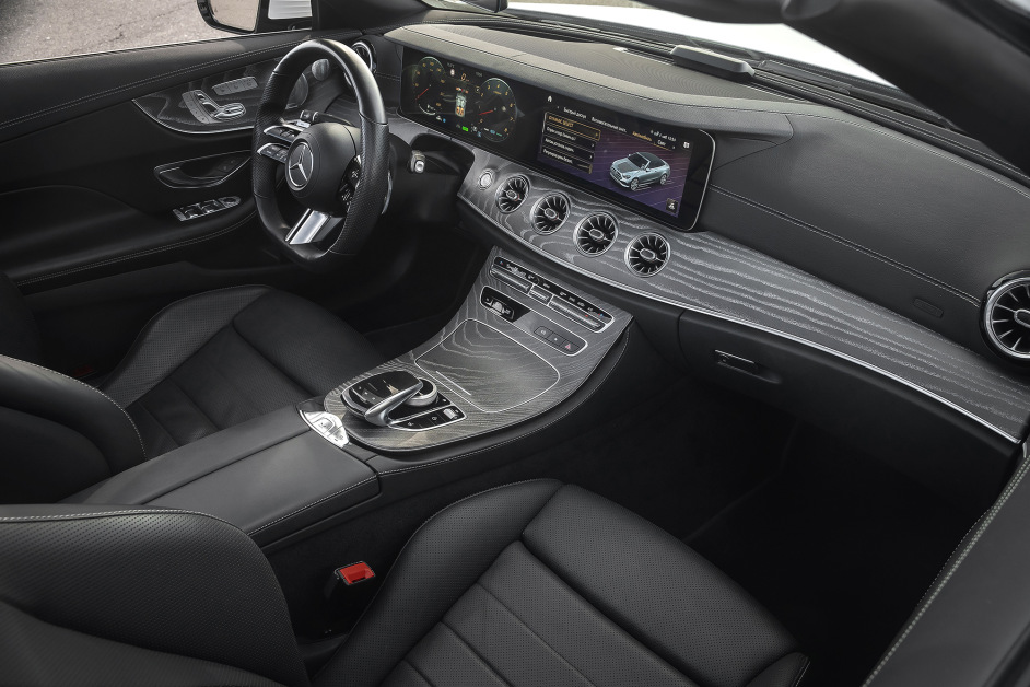 Аренда Mercedes E450 Cabrio в Сочи