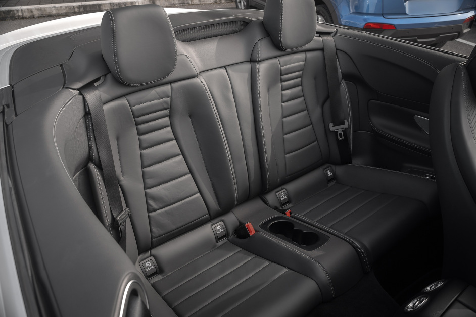 Аренда Mercedes E450 Cabrio в Сочи