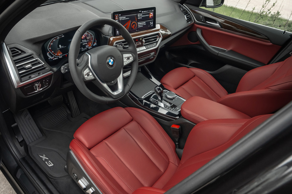 Аренда BMW X3 30i в Москве