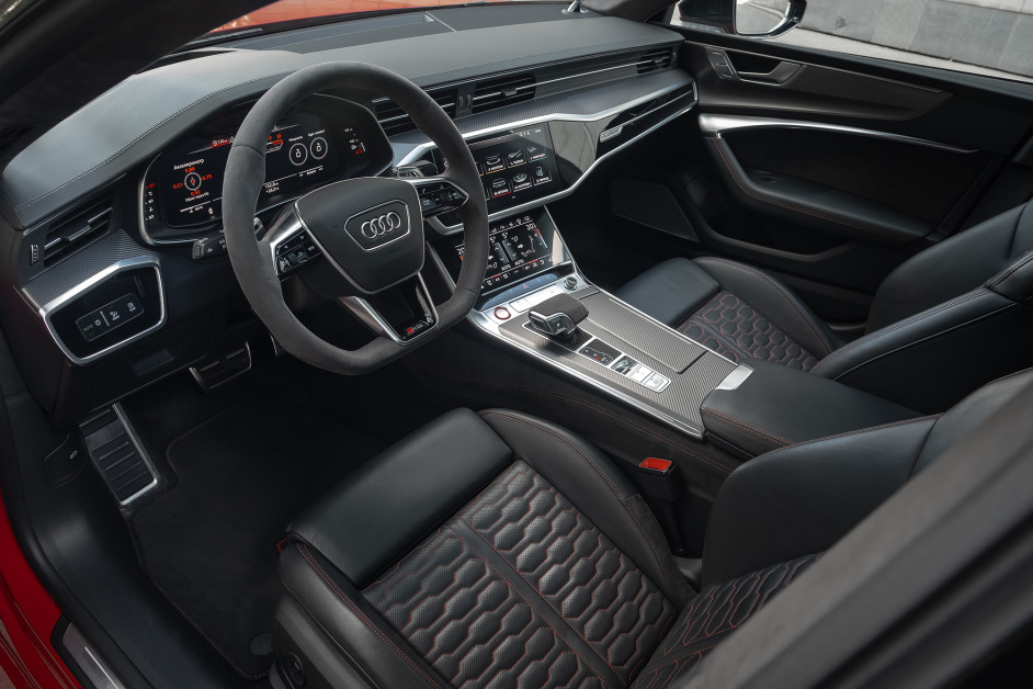 Аренда Audi RS7 в Москве