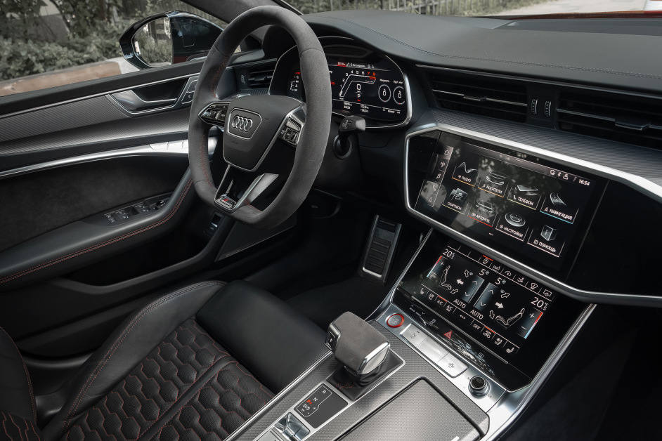 Аренда Audi RS7 в Москве