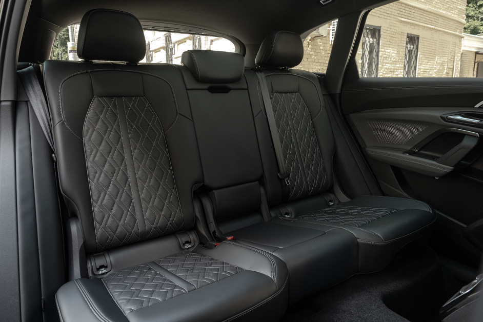 Аренда Audi Q5L в Москве