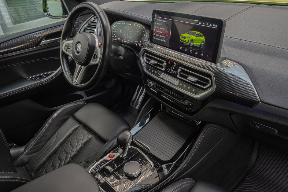 Аренда BMW X4M Competition в Москве