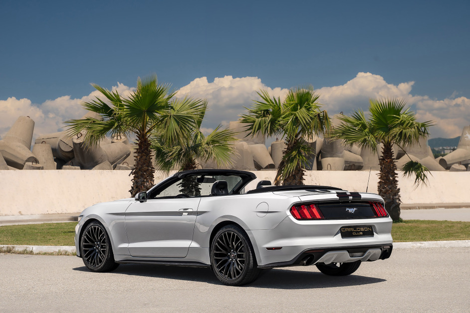 Аренда Ford Mustang Cabrio в Сочи