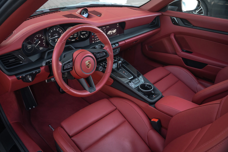 Аренда Porsche Targa 4 GTS в Сочи