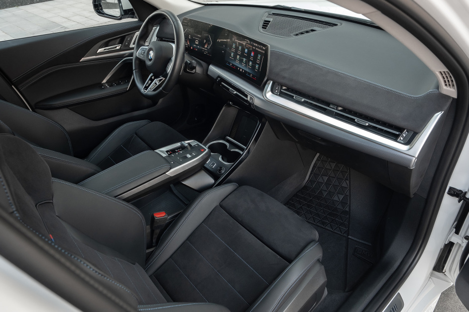 Аренда BMW x2 xDrive 25i в Москве
