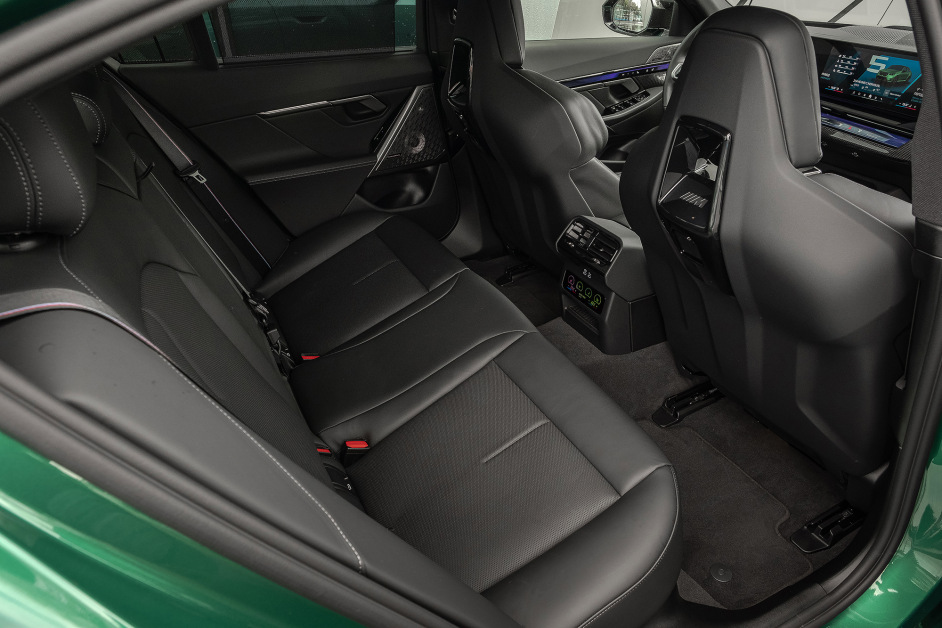 Аренда BMW M5 G90 в Москве