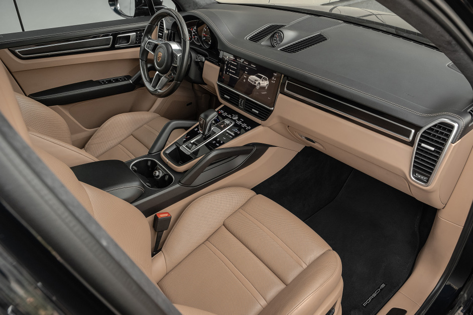 Аренда Porsche Cayenne GTS в Москве